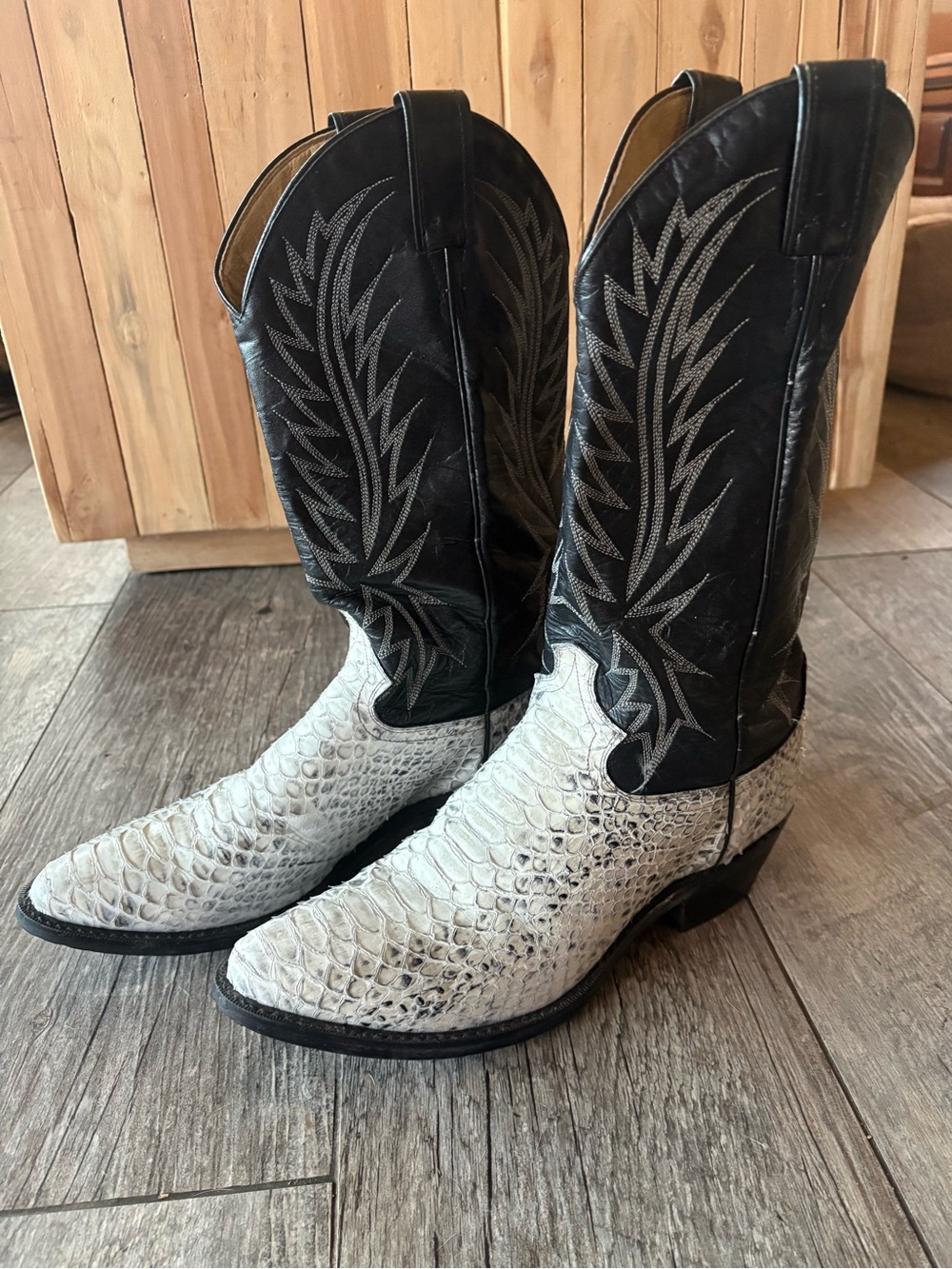 Justin Cowboy Boots Python Skin - Vintage